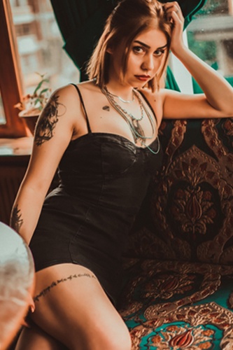 rus asilli trans escort alina